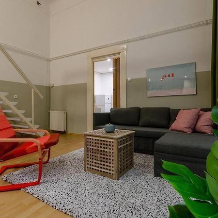 De Lux Studio Apartment In Historical Quarters Budapest Bagian luar foto