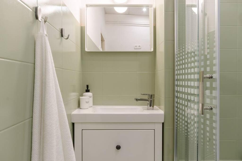 De Lux Studio Apartment In Historical Quarters Budapest Bagian luar foto