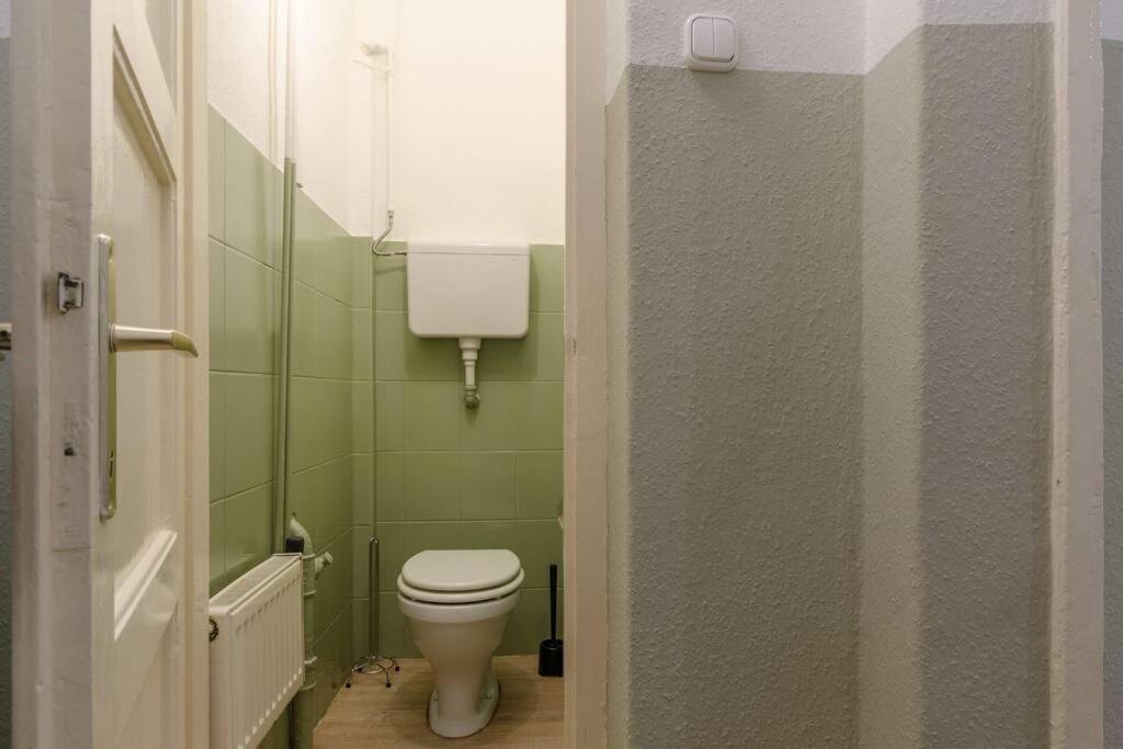 De Lux Studio Apartment In Historical Quarters Budapest Bagian luar foto